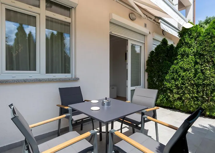 Stylish Apartment Mediterraneo